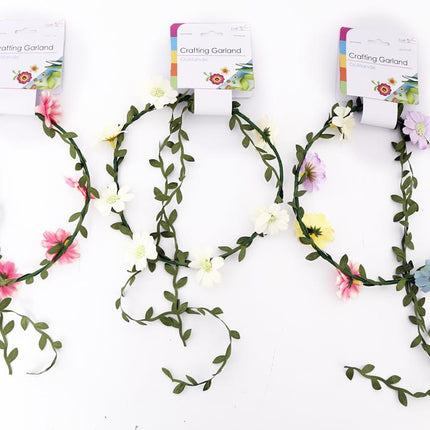 Sil Crafty Daisy Garland